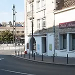 Le Prince, Gare فندق بواتييه