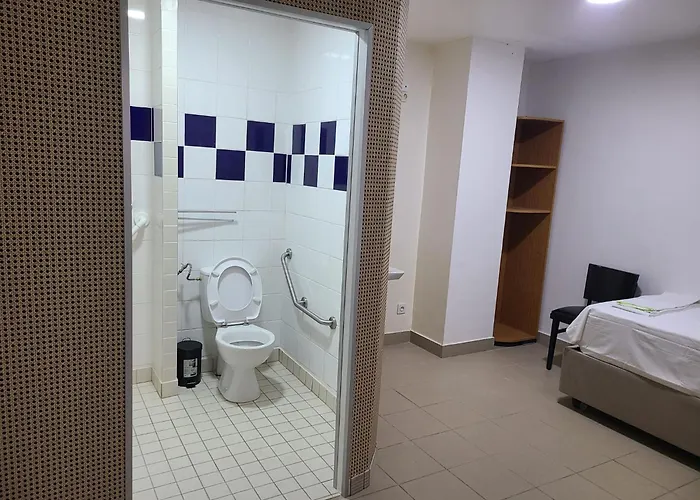 Hotel Le Prince, Poitiers Gare 3* 푸아티에