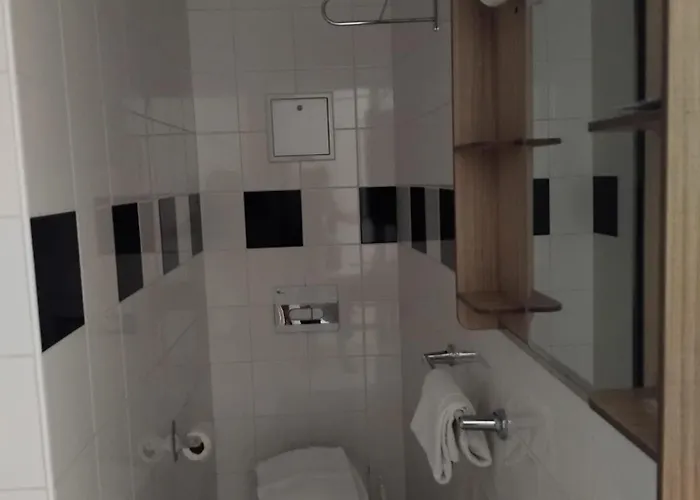 Hotel Le Prince, Poitiers Gare 3* 푸아티에