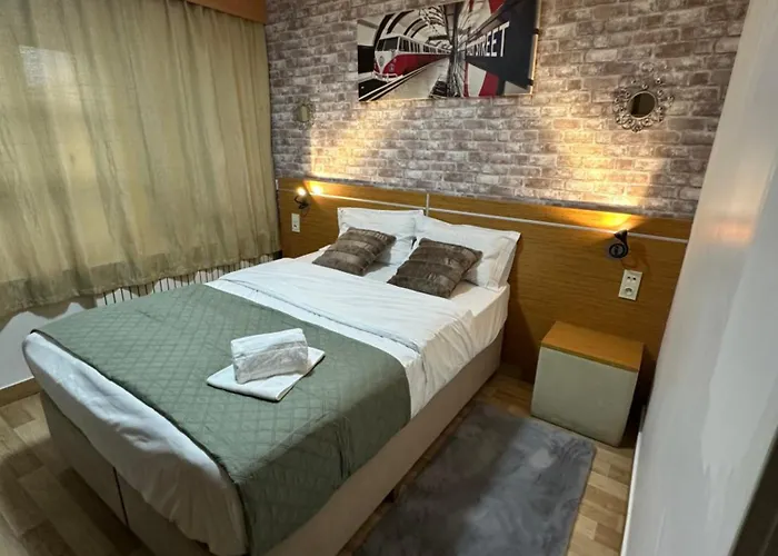 Le Prince, Gare Szálloda 3*